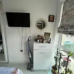 луксозен анастасия-сарафово на 150м от морето Apartament *