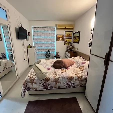 луксозен анастасия-сарафово на 150м от морето Apartment